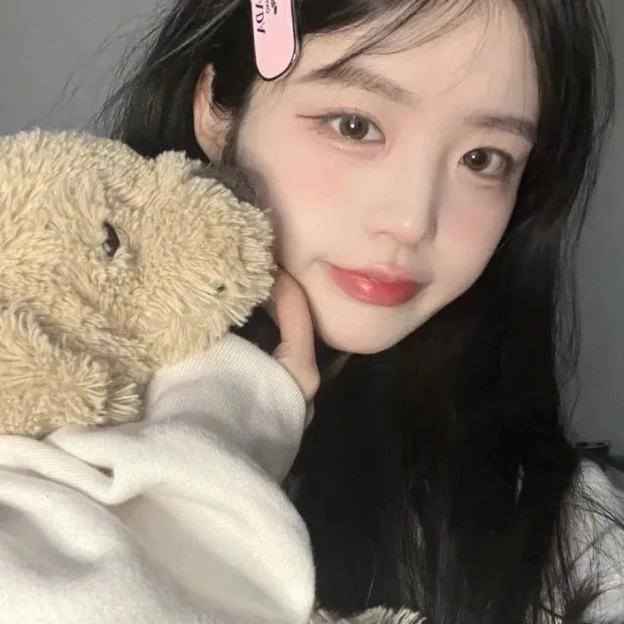 男孩、鼹鼠、狐狸和马